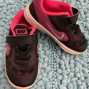 Nike sneakers toddler girl size 8c